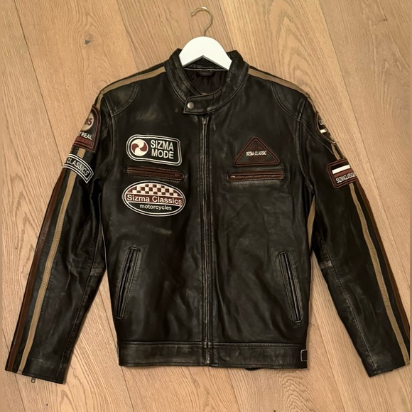 Leather jacket - Picture 2 of 3